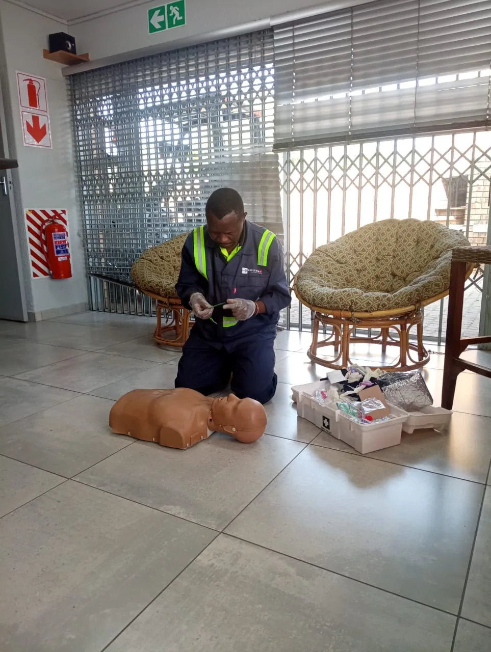 First aid course at Ellena