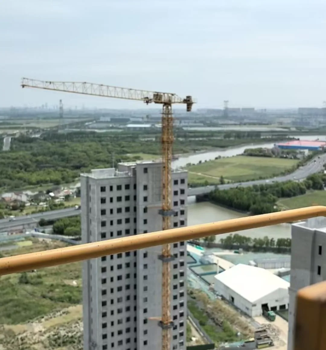 Tower crane operator training at Ellena